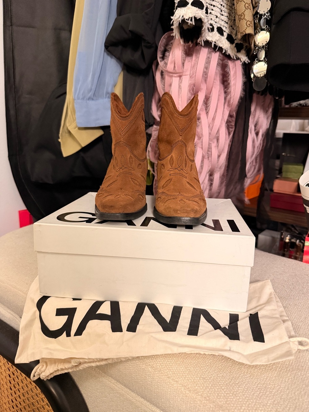 GANNI - Low Texas Suede Ankle Boot - Picture 4 of 12